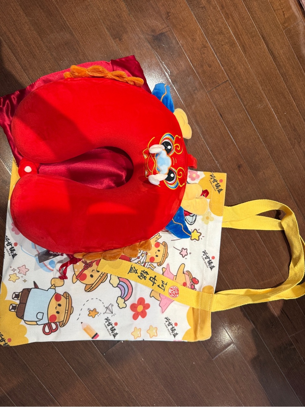 Red Plush Kids Travel Neck Pillow and canvas bag brand new